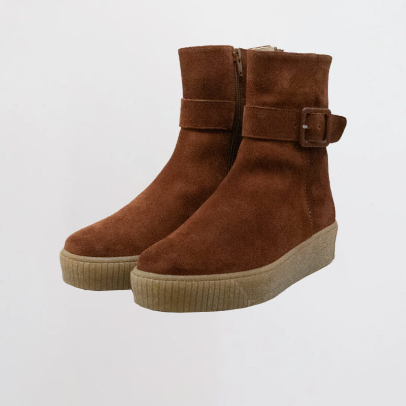 Botim Fivela Cognac Crute
