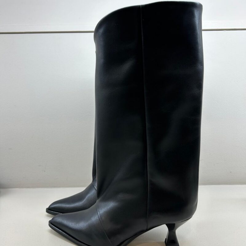 BOTA MÉDIA PRETO
