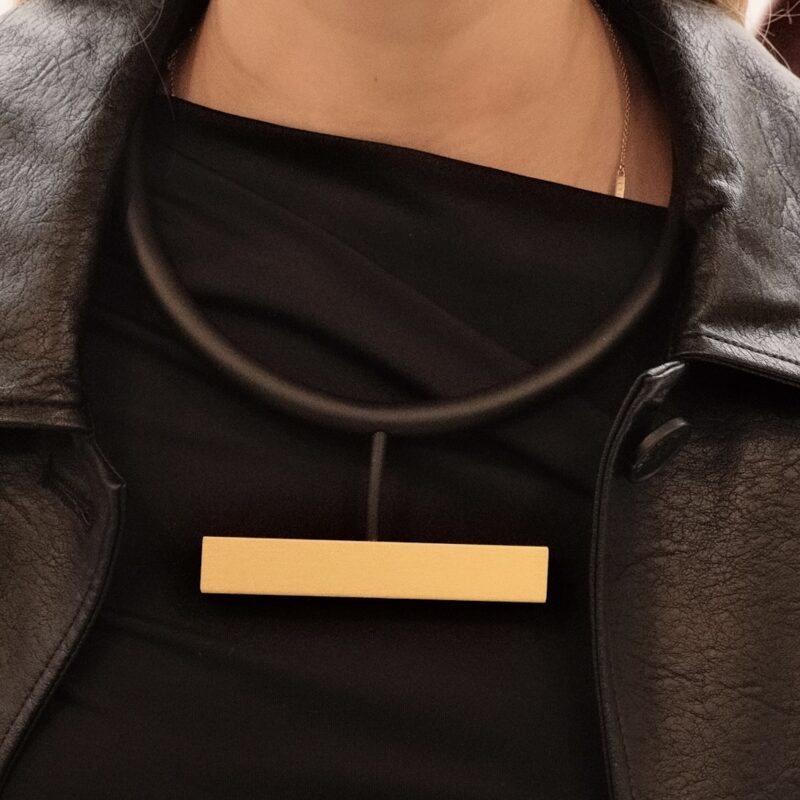 Colar c/dourado