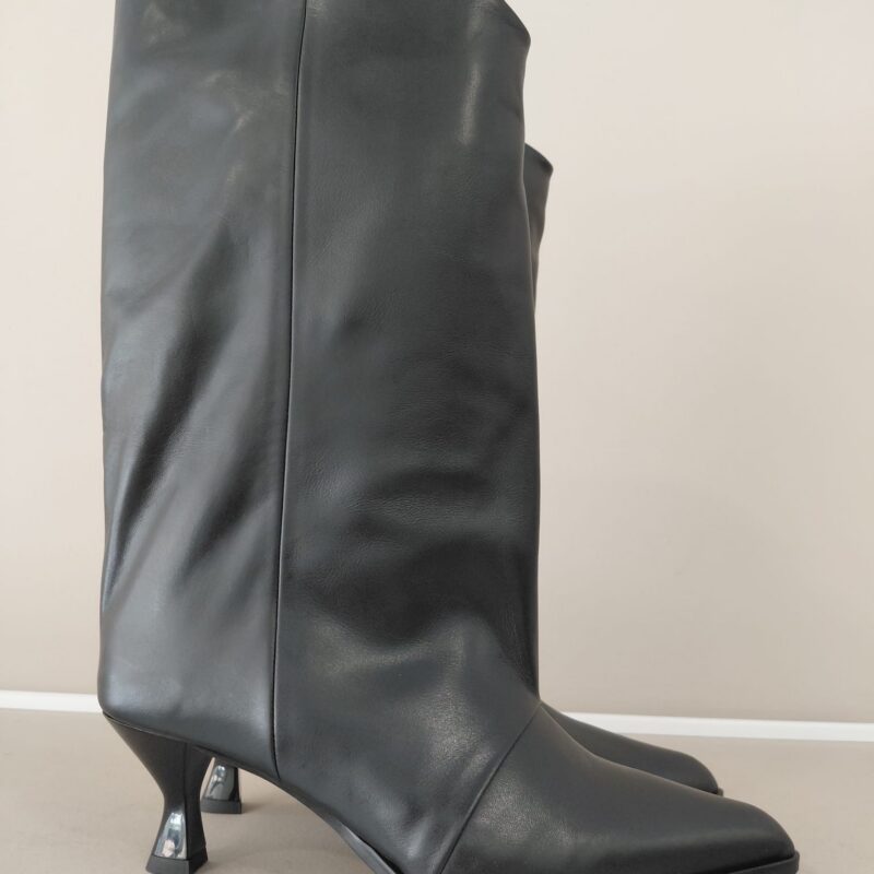 BOTAS CANO ALTO PRETAS
