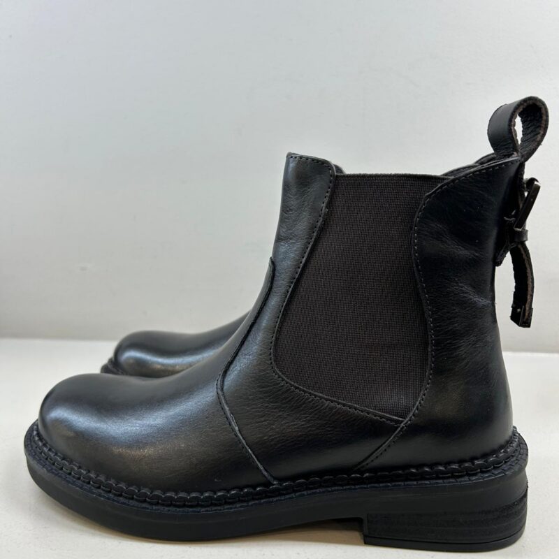 BOTINS COM ELÁSTICO