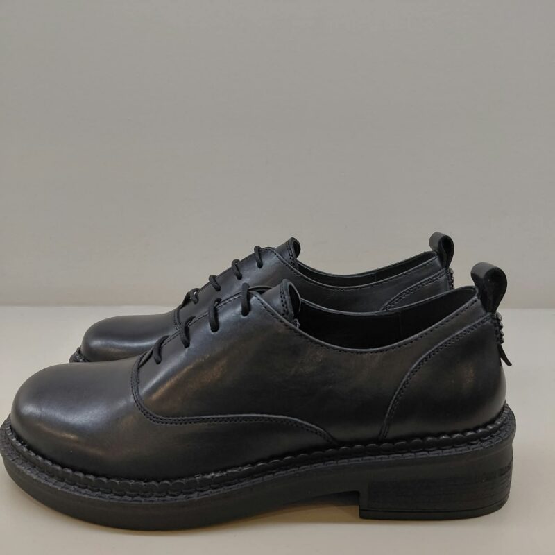 SAPATO CORDÃO PRETO